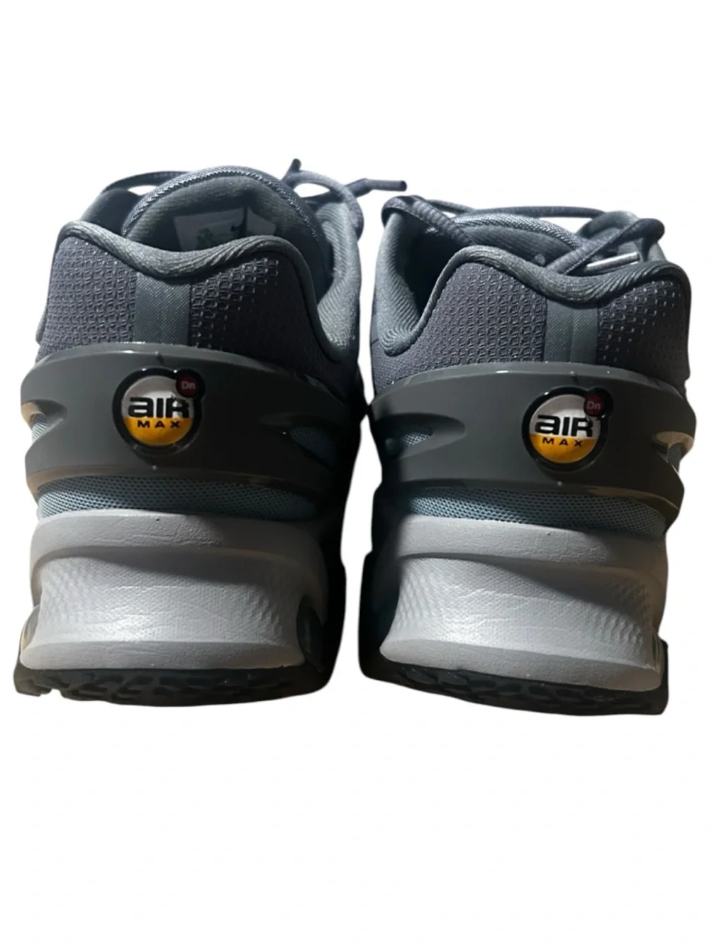 Nike Men’s Black and Gray Cushioned Athletic Trainers - Picture 4 of 6